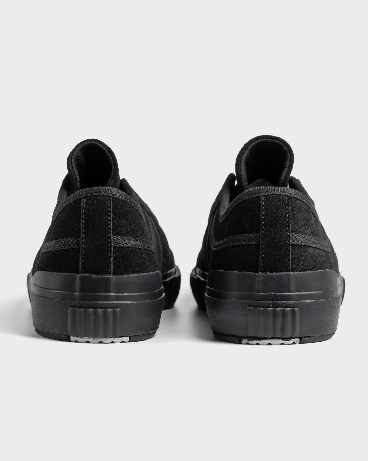 Conrad - Elite Black/Black Suede