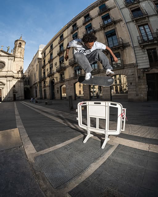 Bastien SALABANZI street skating
