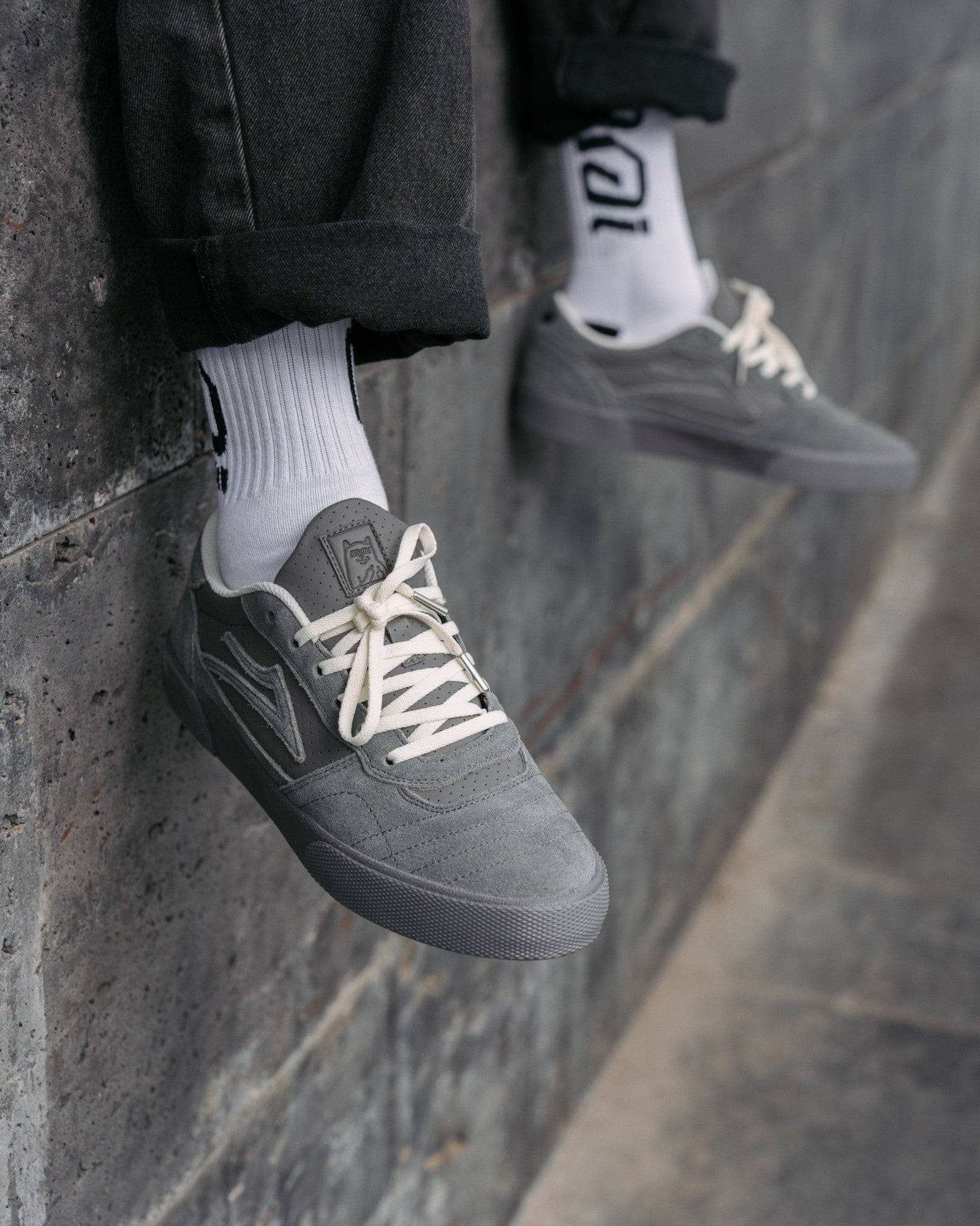 Cambridge - LAKAI x RIPNDIP Grey Suede – Lakai