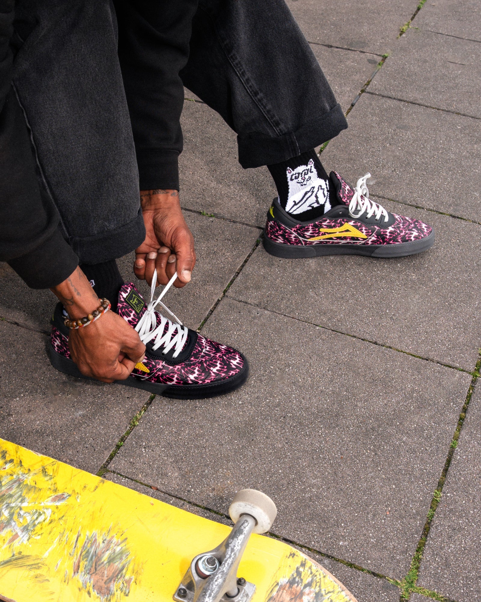 らいむ。 Cambridge - LAKAI x RIPNDIP Pink Flame – Lakai
