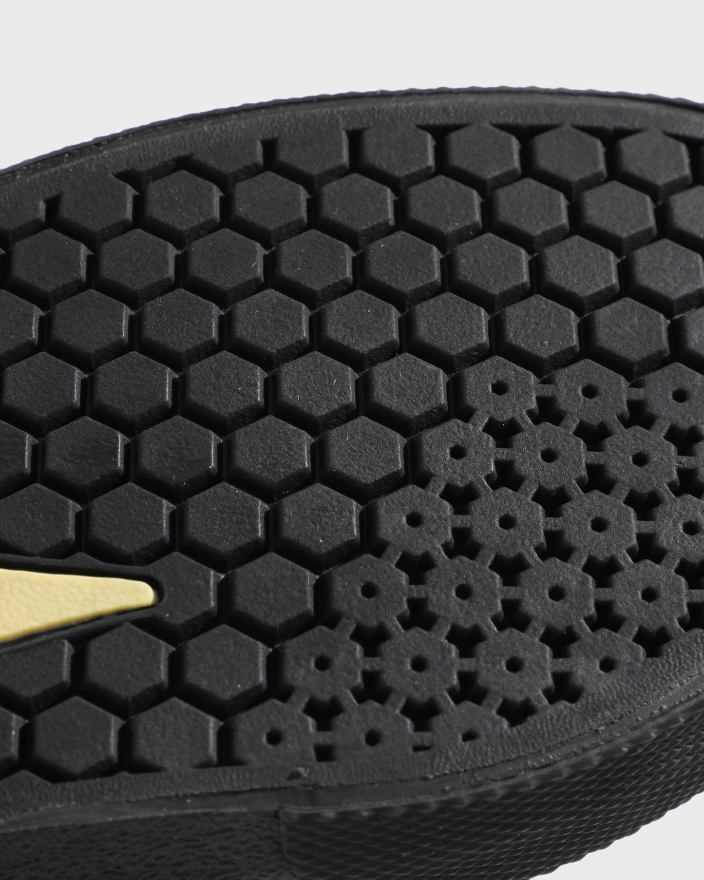 Cambridge - White Banana Black