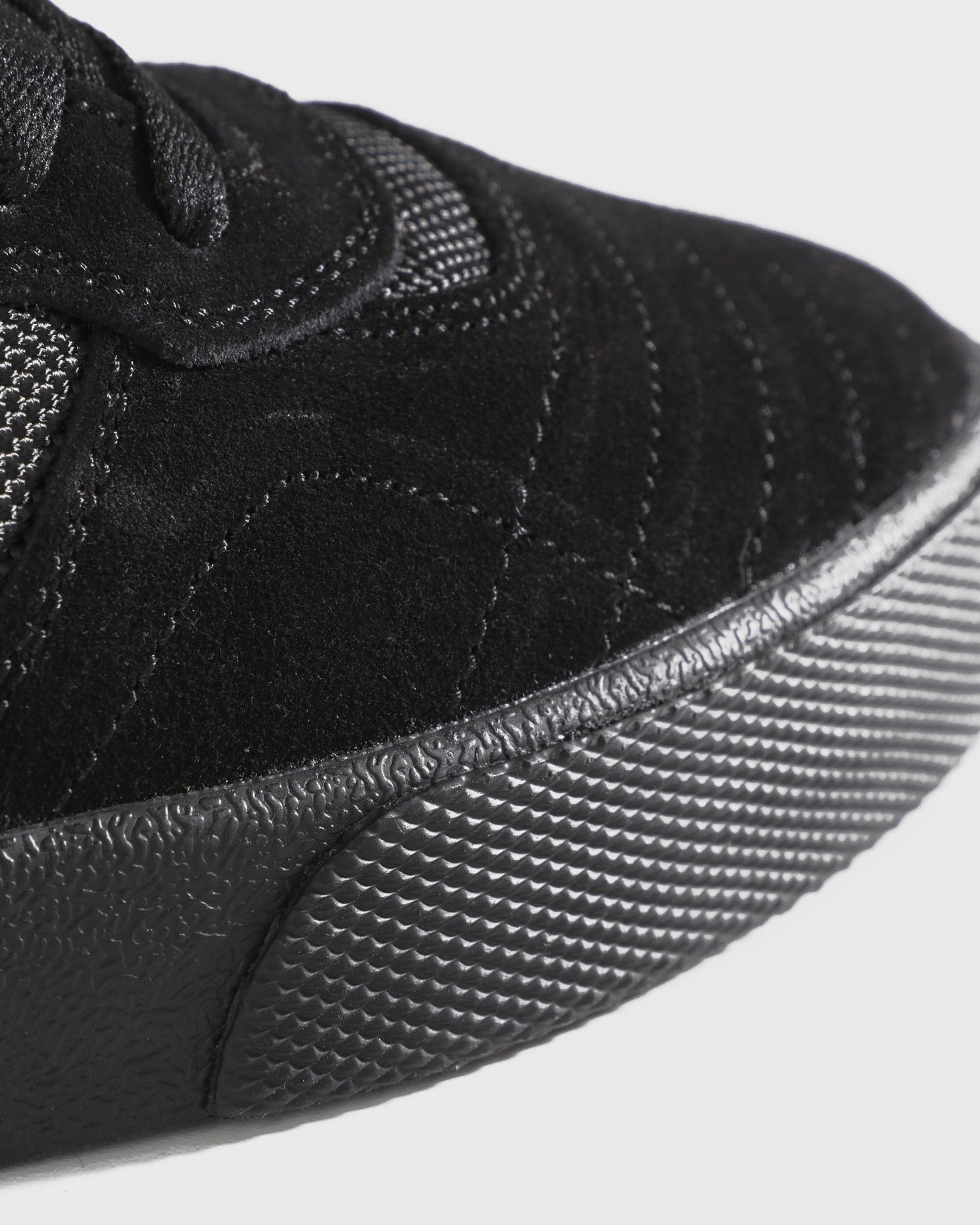 Cambridge - Black/Black Suede