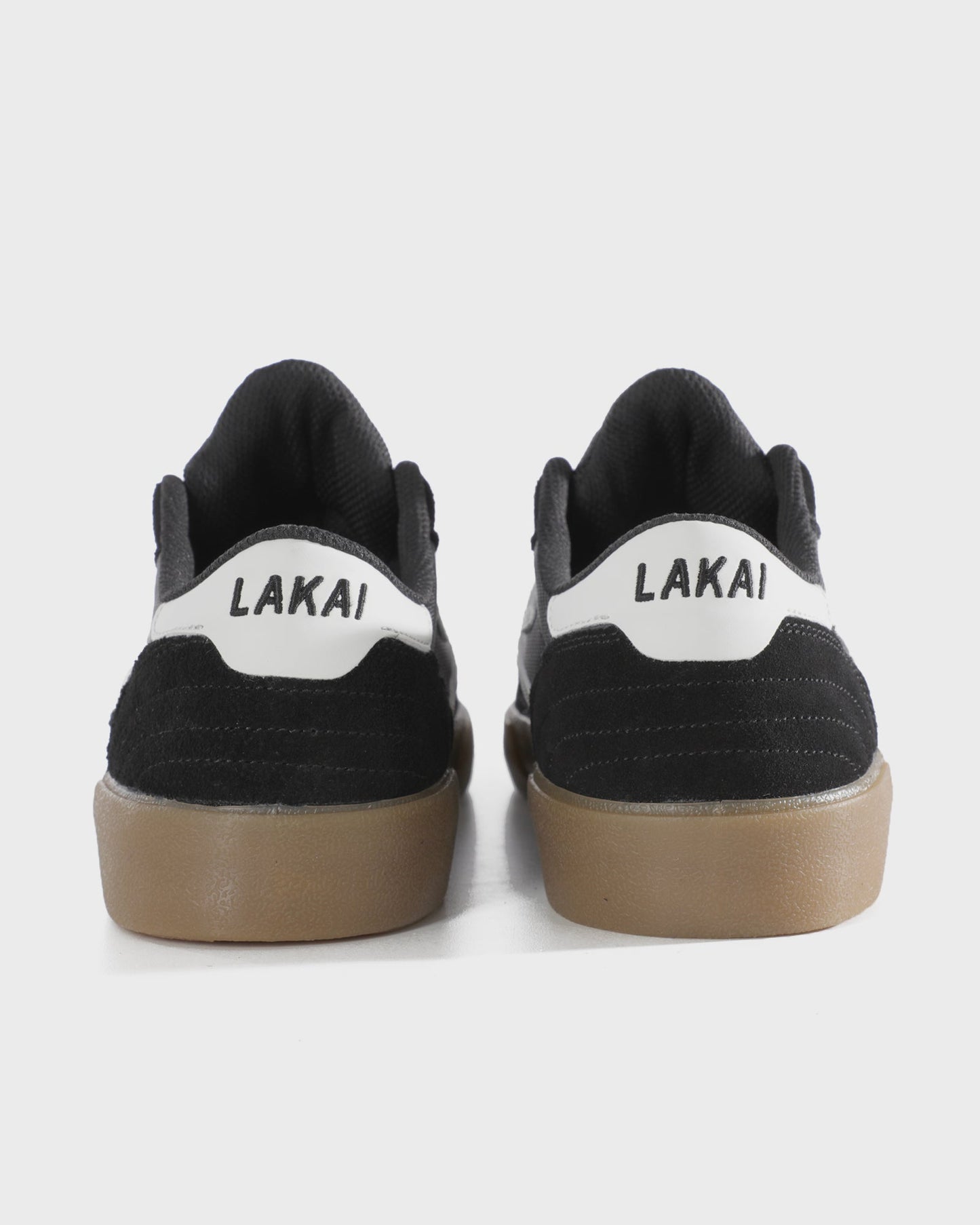 Cambridge - Black/Gum Suede