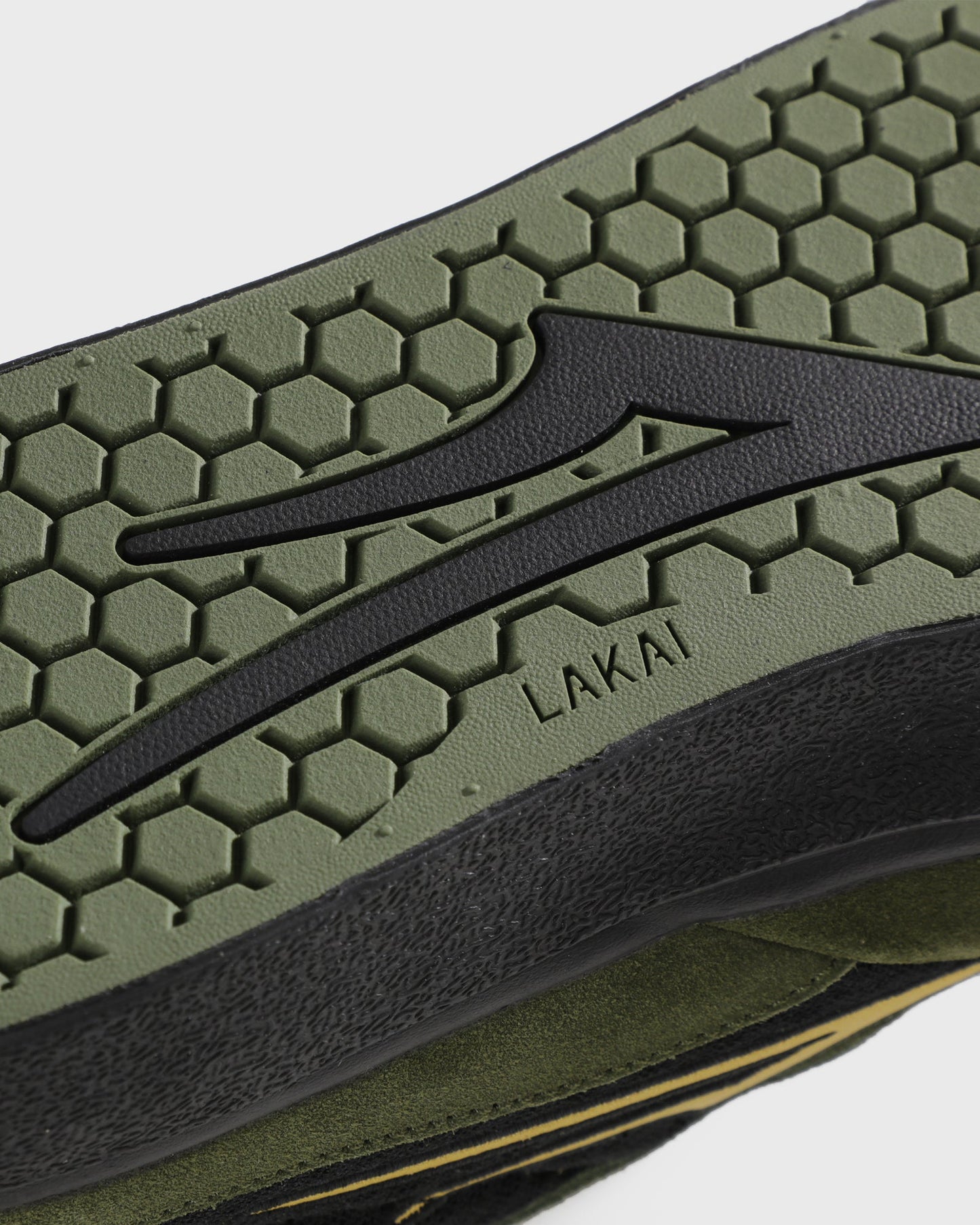 Essex - Black Gator Gold
