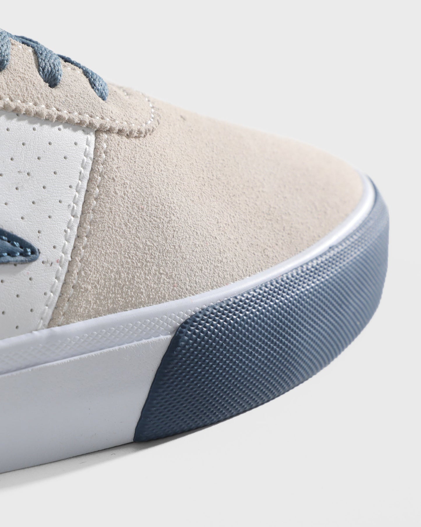 Manchester - White Suede Navy Perf