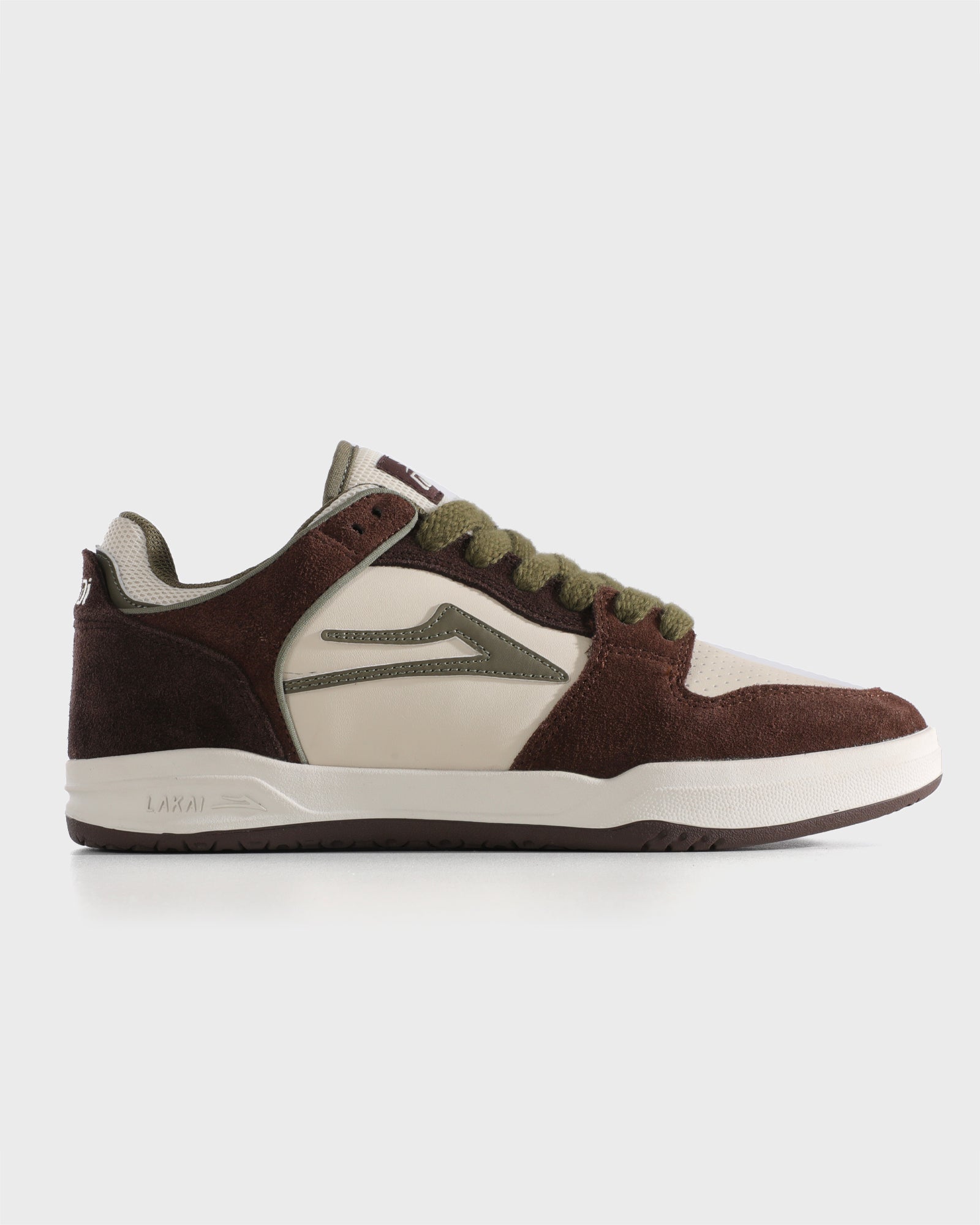 Telford Low – Lakai
