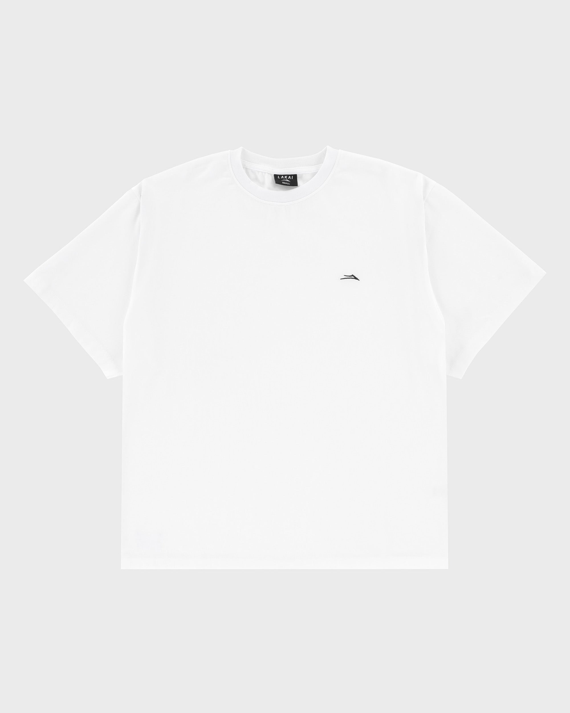 333KEx official Tシャツ ホワイト Sunfaded Cropped Boxy Tee - White – Lakai